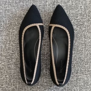 Vionic Dahlia Flat - Size 8.5, Black